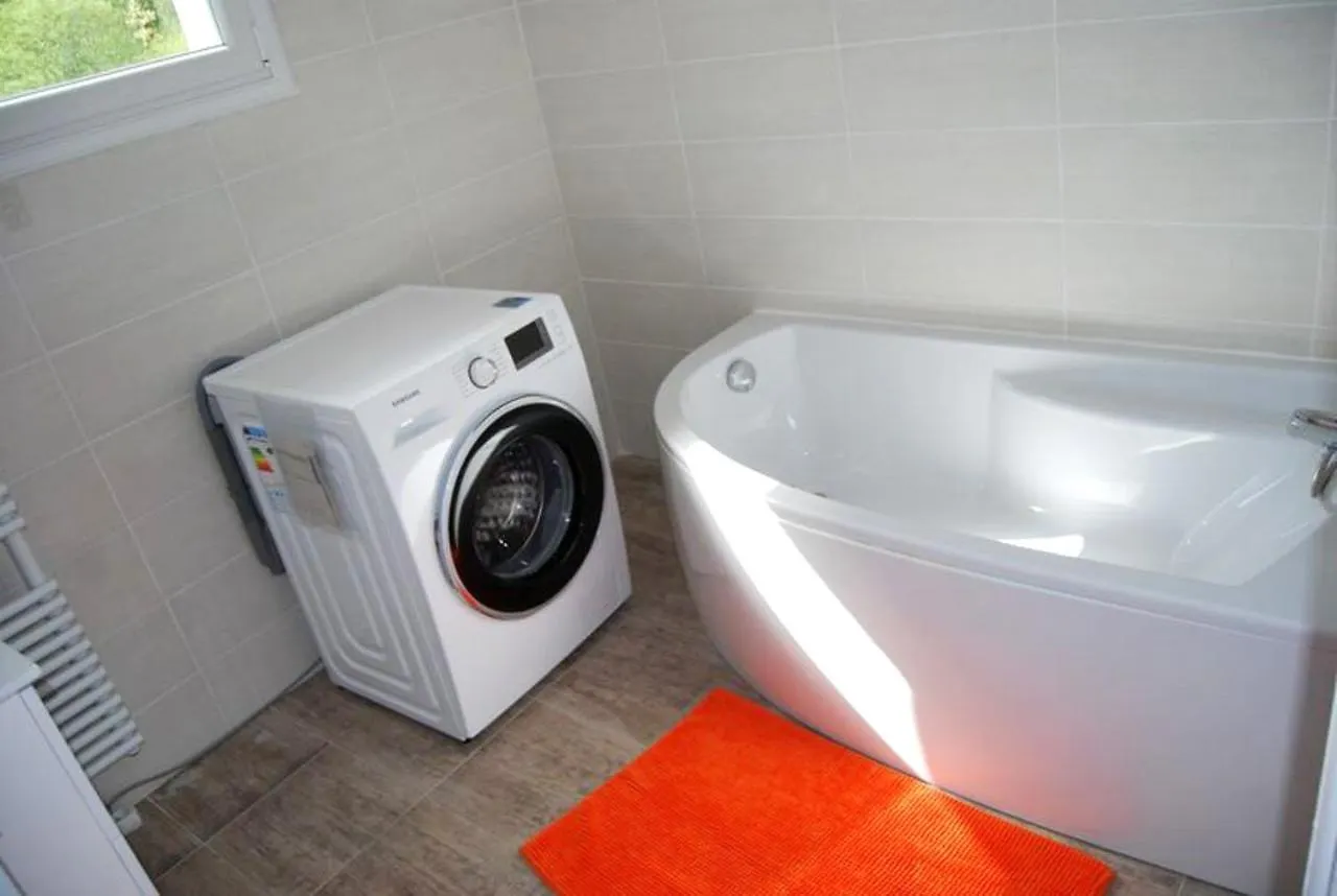 Maison Luxueuse Louargat, Jardin B بيت للعطل